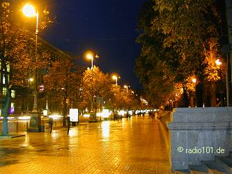 Kiev at night - Chreschtschatik, the main road